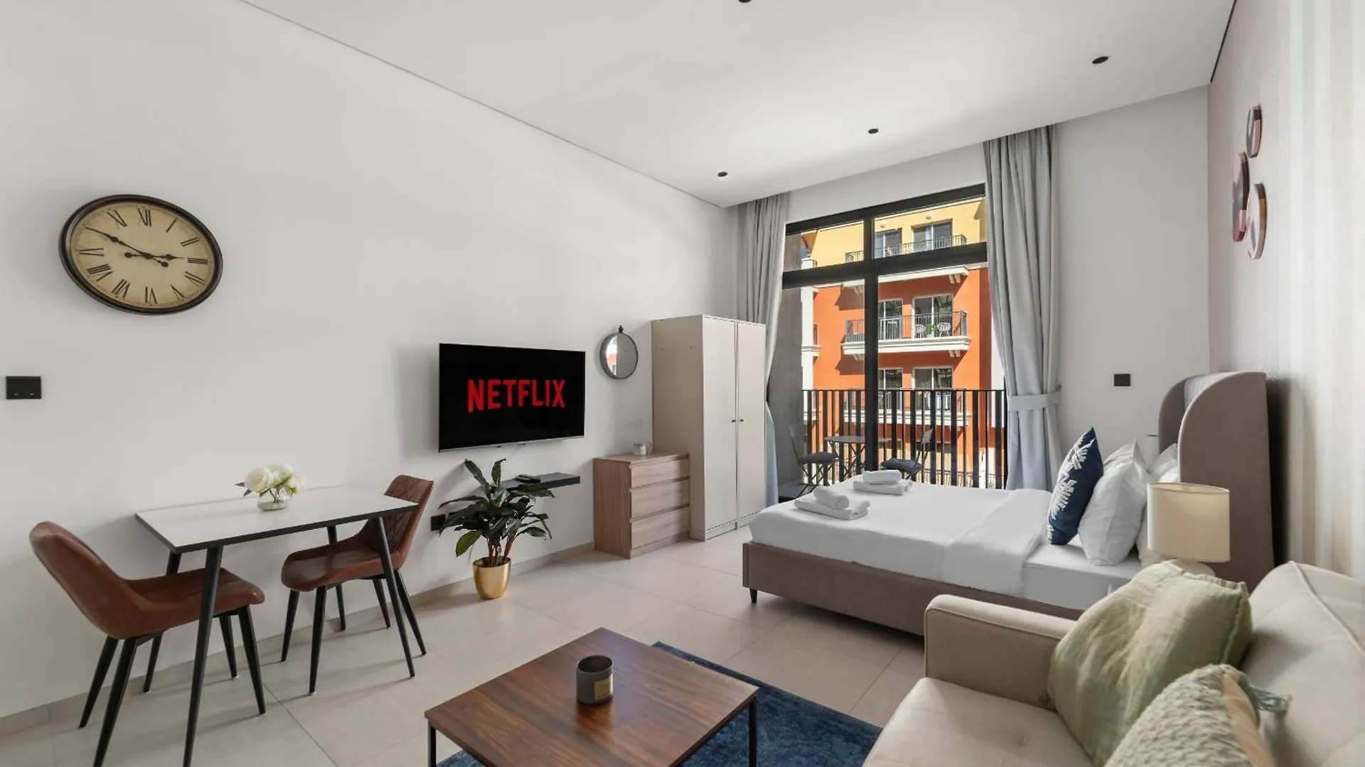 Vayk - Cozy And Contemporary Studio In The Heart Of Jvc Dubai Apartment