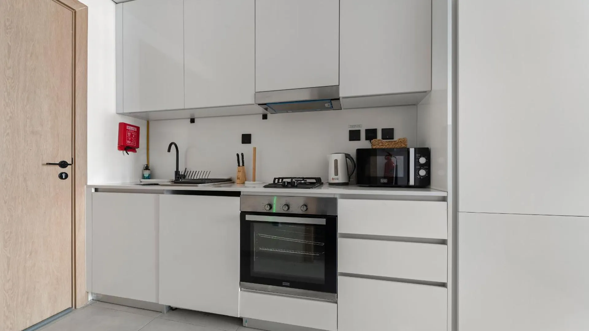 Vayk - Cozy And Contemporary Studio In The Heart Of Jvc Dubai 0*,  United Arab Emirates