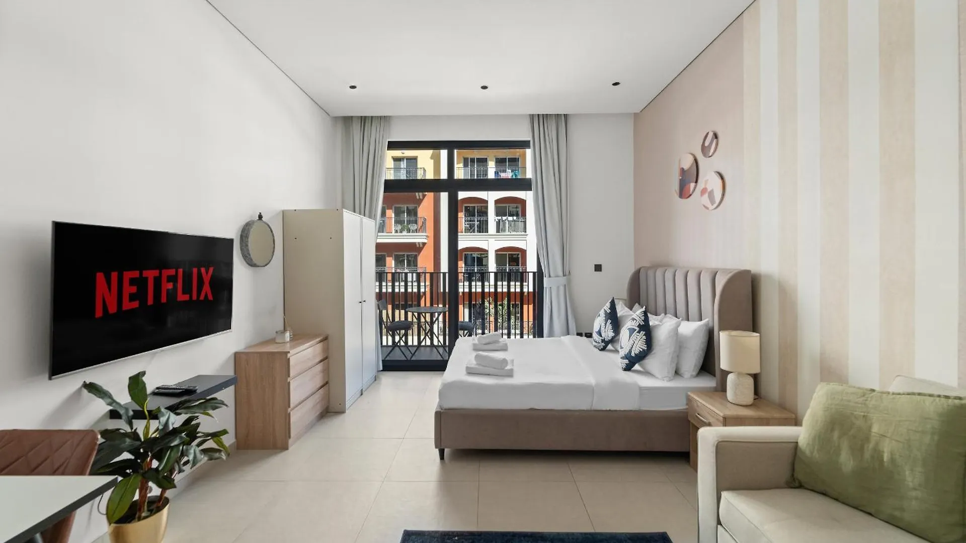 Vayk - Cozy And Contemporary Studio In The Heart Of Jvc contacts